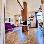 Kibilu - Luxury Centre With Parking