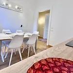 Lägenhet Kibilu - Luxury Centre With Parking Varese
