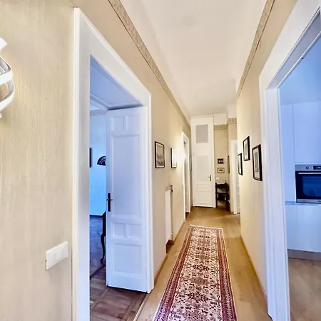 Kibilu - Luxury Centre With Parking Varese