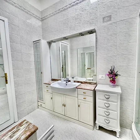 Lejlighed Kibilu - Luxury Centre With Parking Varese