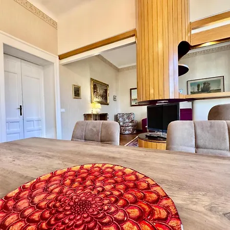 Lejlighed Kibilu - Luxury Centre With Parking